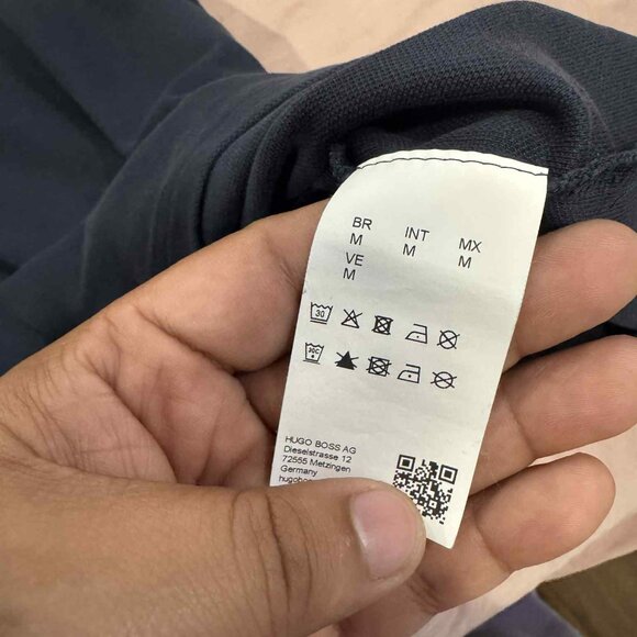 Hugo Boss Polo - Picture 4 of 4